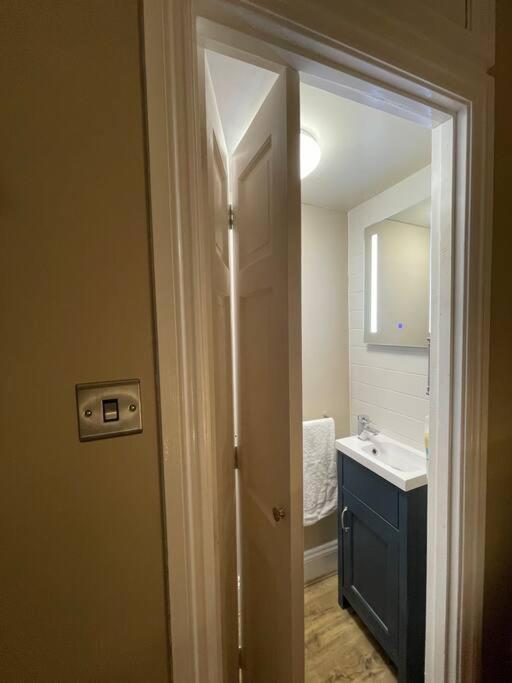 Ground Floor Apartment In Central Бат Екстер'єр фото